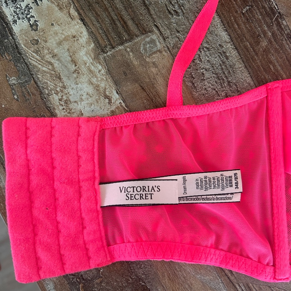 Victoria’s Secret 34B - Picture 4 of 9